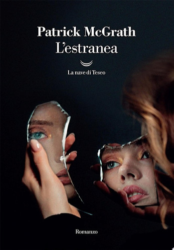 L'estranea